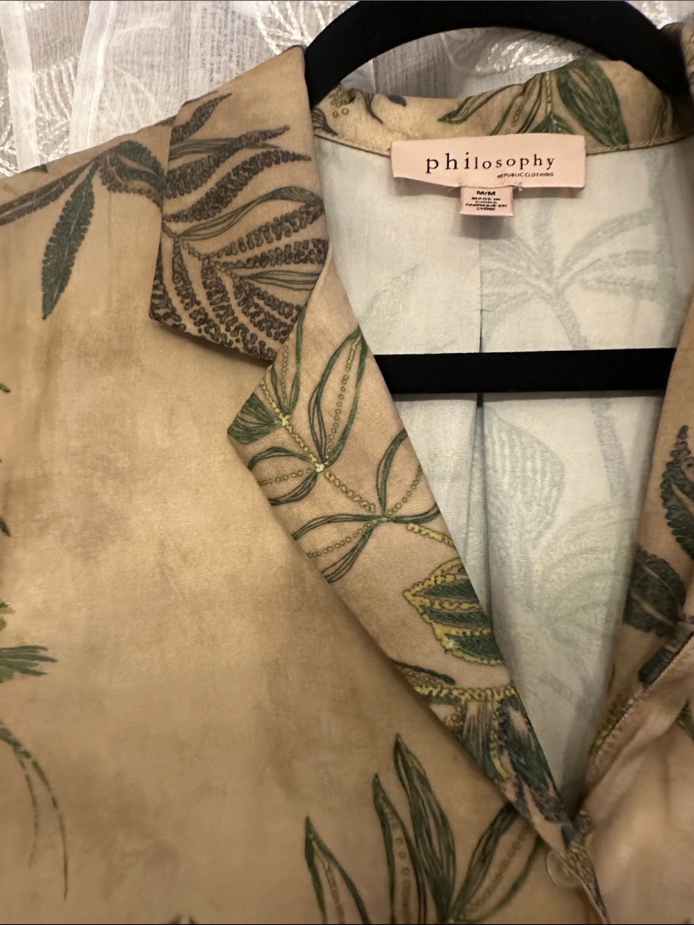 Philosophy Beige Button-Front Shirt with Green Botanical Print - Picture 5 of 8